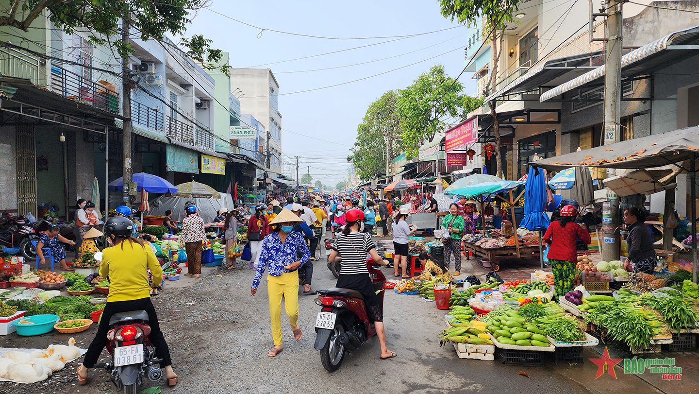 Nhộn nhịp phiên chợ Tết quê ngày cuối năm