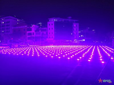 View - 	Mãn nhãn với màn trình diễn tại lễ hội ánh sáng nghệ thuật Hà Nội