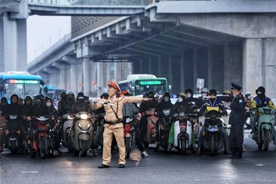 View - 	Hà Nội: Khuyến cáo một số khung giờ hạn chế di chuyển