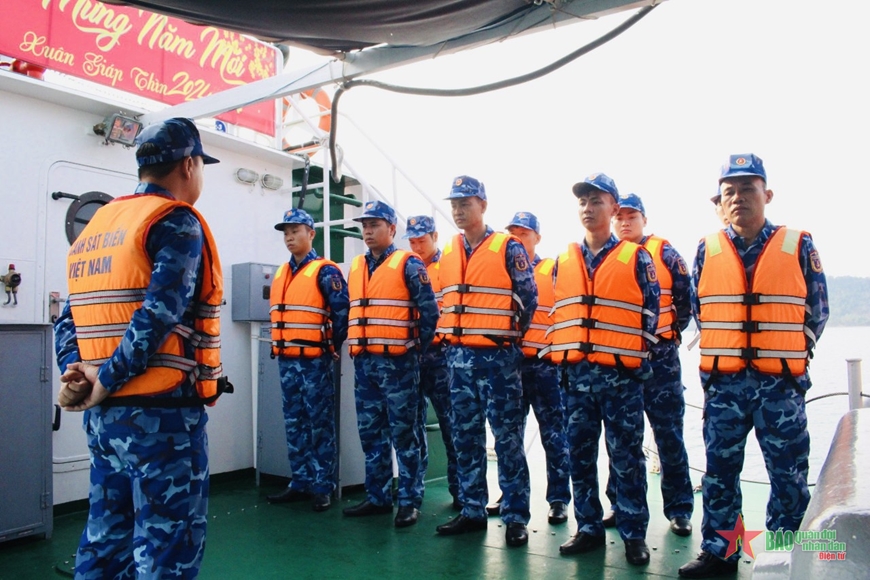 View - 	Lực lượng Cảnh sát biển: Ấm áp hậu phương, vững vàng trên biển