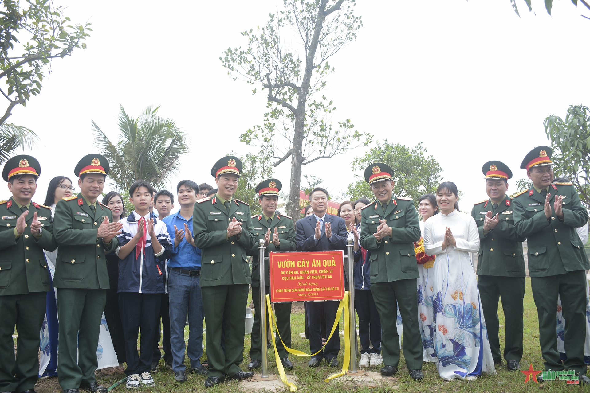 Nhấn vào ảnh để phóng to <a title="Báo Quân đội nhân dân | Tin tức quân đội, quốc phòng | Bảo vệ Tổ quốc" style="text-align:center;" href="https://www.qdnd.vn"><img src="https://file3.qdnd.vn/data/images/0/2021/08/11/linh/bannerv2.png?w=1130" class="vllogo"></a>
