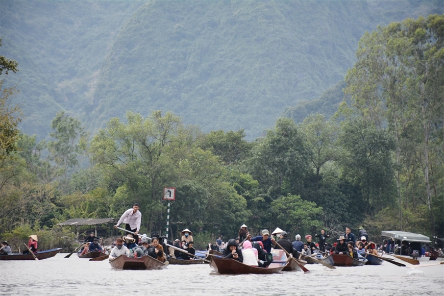 <a title="Báo Quân đội nhân dân | Tin tức quân đội, quốc phòng | Bảo vệ Tổ quốc" style="text-align:center;" href="https://www.qdnd.vn"><img src="https://file3.qdnd.vn/data/images/0/2021/08/11/linh/bannerv2.png" class="vllogo"></a>