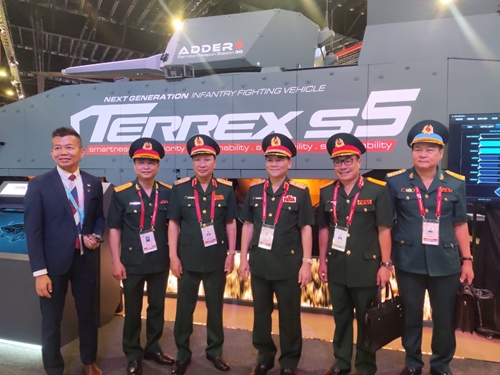 Đoàn Bộ Quốc phòng Việt Nam tham dự Triển lãm Hàng không Singapore