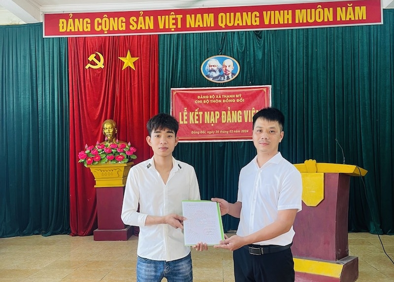 <a title="Báo Quân đội nhân dân | Tin tức quân đội, quốc phòng | Bảo vệ Tổ quốc" style="text-align:center;" href="https://www.qdnd.vn"><img src="https://file3.qdnd.vn/data/images/0/2021/08/11/linh/bannerv2.png" class="vllogo"></a>