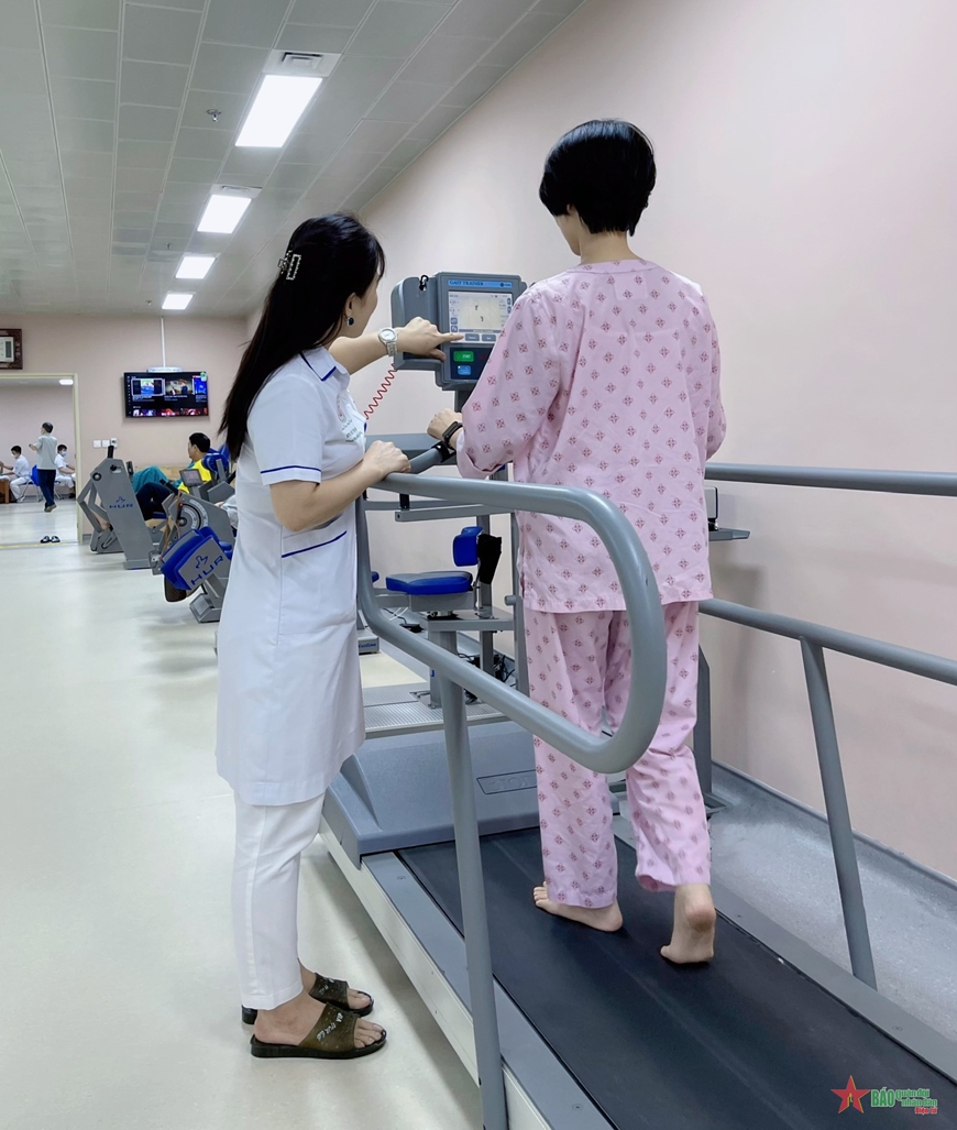 <a title="Báo Quân đội nhân dân | Tin tức quân đội, quốc phòng | Bảo vệ Tổ quốc" style="text-align:center;" href="https://www.qdnd.vn"><img src="https://file3.qdnd.vn/data/images/0/2021/08/11/linh/bannerv2.png" class="vllogo"></a>