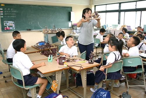 Trường mẫu giáo ở Osaka nỗ lực giúp trẻ nước ngoài hòa nhập cộng đồng