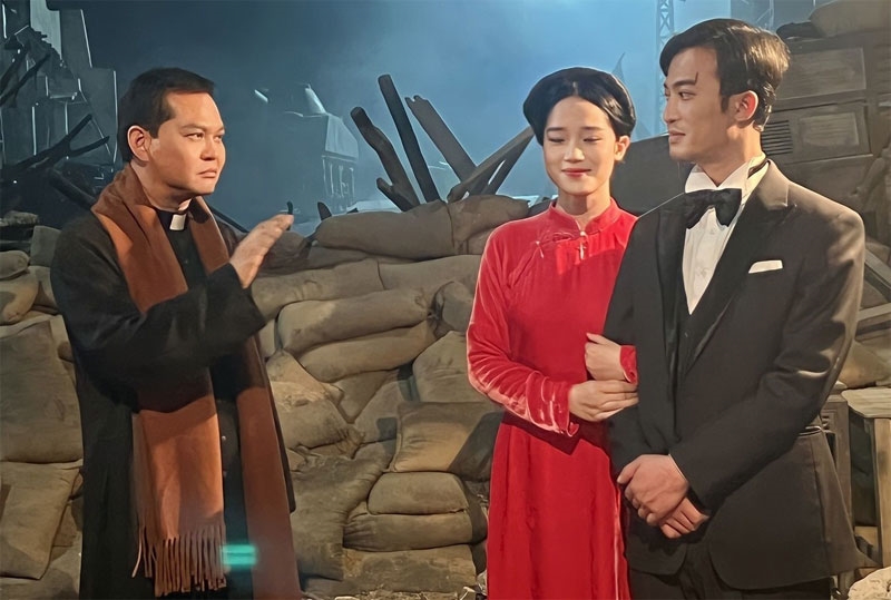 View - 	Doãn Quốc Đam, Cao Thùy Linh nói gì “cơn sốt” phim Đào, phở và piano