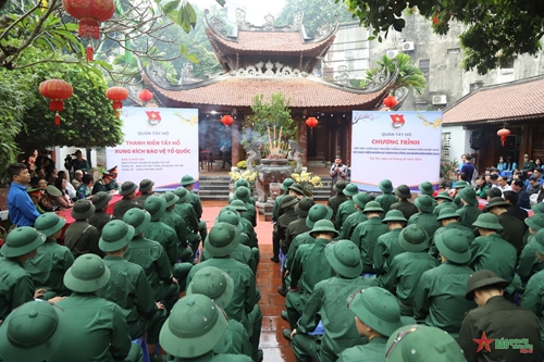TP Hà Nội: Thanh niên ưu tú quận Tây Hồ sẵn sàng cho ngày hội tòng quân