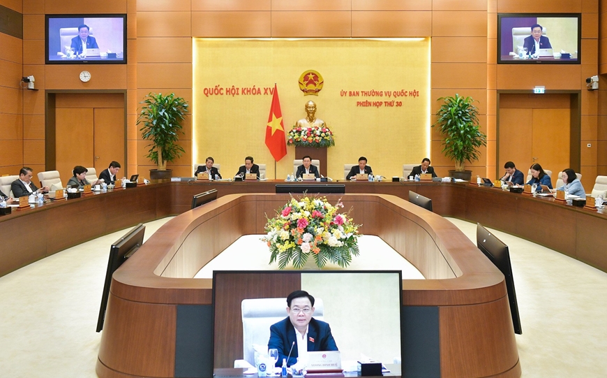 <a title="Báo Quân đội nhân dân | Tin tức quân đội, quốc phòng | Bảo vệ Tổ quốc" style="text-align:center;" href="https://www.qdnd.vn"><img src="https://file3.qdnd.vn/data/images/0/2021/08/11/linh/bannerv2.png" class="vllogo"></a>
