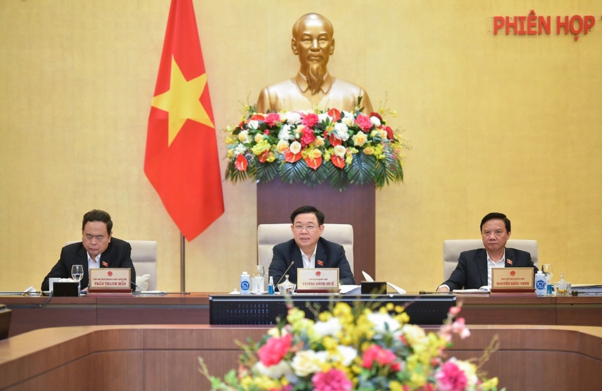 <a title="Báo Quân đội nhân dân | Tin tức quân đội, quốc phòng | Bảo vệ Tổ quốc" style="text-align:center;" href="https://www.qdnd.vn"><img src="https://file3.qdnd.vn/data/images/0/2021/08/11/linh/bannerv2.png" class="vllogo"></a>