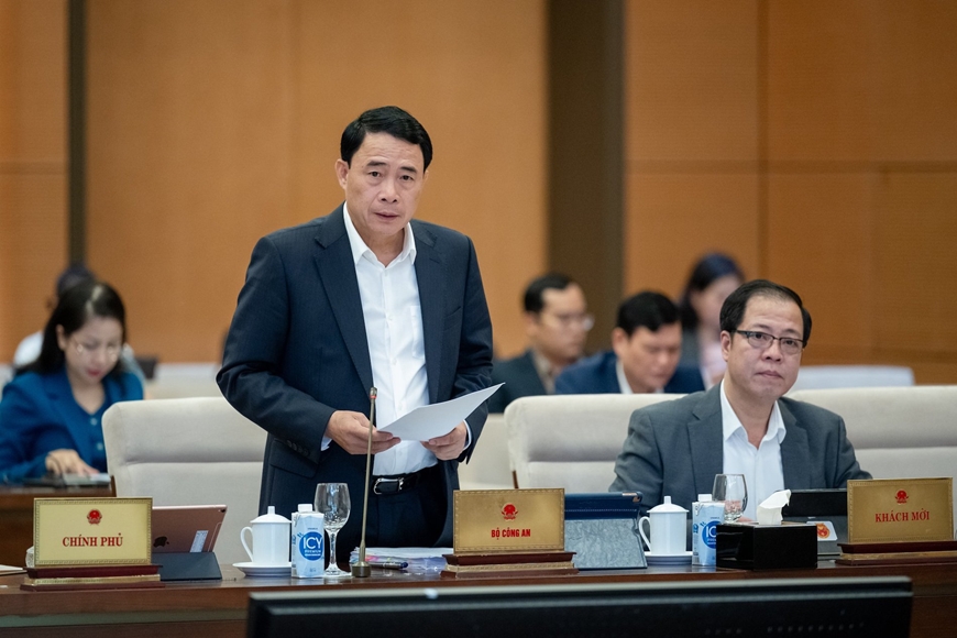 <a title="Báo Quân đội nhân dân | Tin tức quân đội, quốc phòng | Bảo vệ Tổ quốc" style="text-align:center;" href="https://www.qdnd.vn"><img src="https://file3.qdnd.vn/data/images/0/2021/08/11/linh/bannerv2.png" class="vllogo"></a>