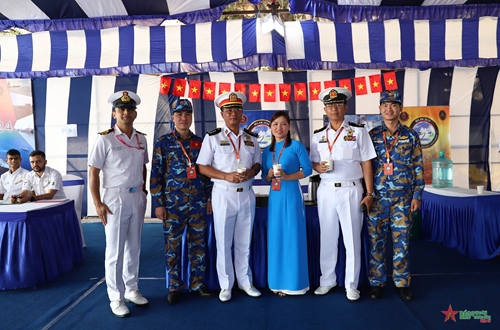Bên lề Diễn tập MILAN 2024: Cà phê Việt làm xiêu lòng thủy thủ
