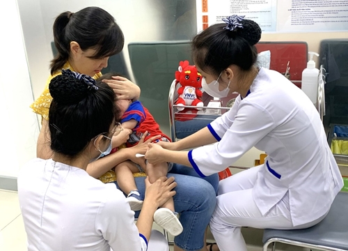 Lần đầu tiên Việt Nam triển khai tiêm vaccine phòng viêm màng não mô cầu thế hệ mới