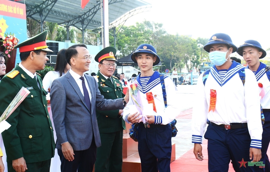 <a title="Báo Quân đội nhân dân | Tin tức quân đội, quốc phòng | Bảo vệ Tổ quốc" style="text-align:center;" data-cke-saved-href="https://www.qdnd.vn" href="https://www.qdnd.vn"><img data-cke-saved-src="https://file3.qdnd.vn/data/images/0/2021/08/11/linh/bannerv2.png" src="https://file3.qdnd.vn/data/images/0/2021/08/11/linh/bannerv2.png" class="vllogo"></a>