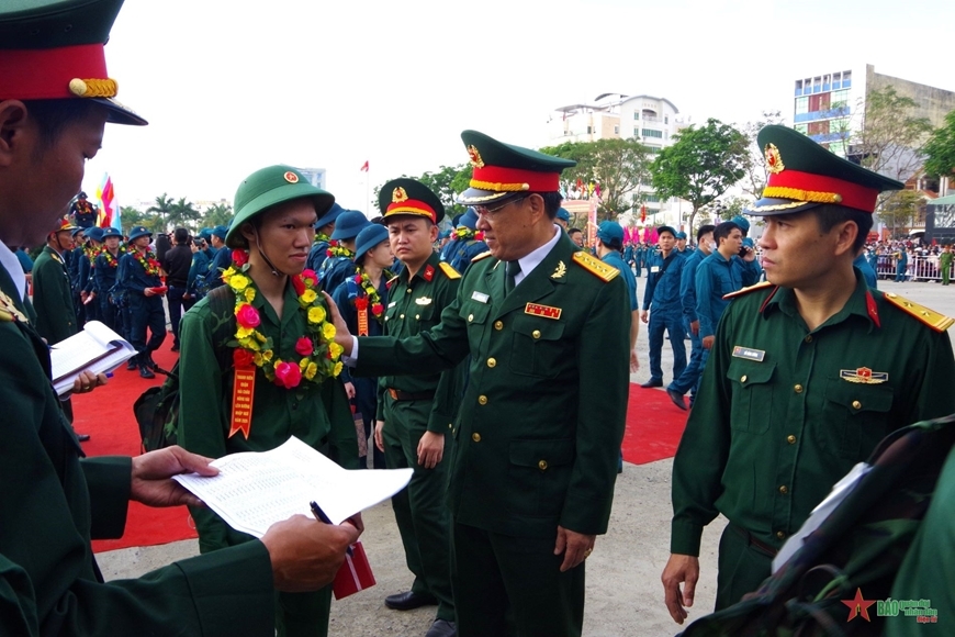 <a title="Báo Quân đội nhân dân | Tin tức quân đội, quốc phòng | Bảo vệ Tổ quốc" style="text-align:center;" data-cke-saved-href="https://www.qdnd.vn" href="https://www.qdnd.vn"><img data-cke-saved-src="https://file3.qdnd.vn/data/images/0/2021/08/11/linh/bannerv2.png" src="https://file3.qdnd.vn/data/images/0/2021/08/11/linh/bannerv2.png" class="vllogo"></a>
