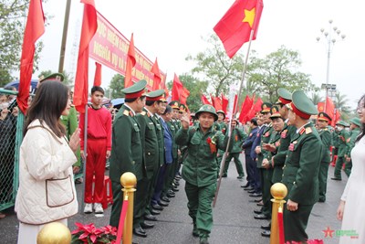 Gallery - 	Thượng tướng Vũ Hải Sản dự lễ giao, nhận quân tại huyện Hải Hậu