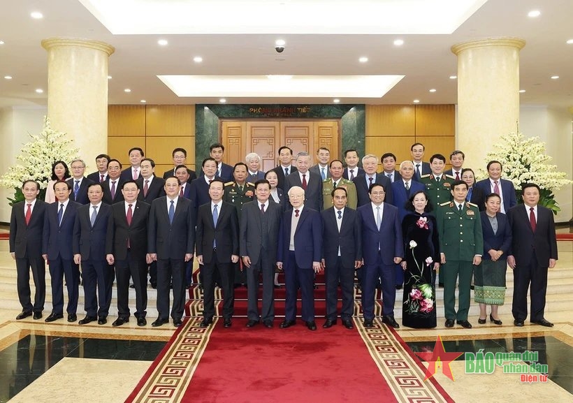 <a title="Báo Quân đội nhân dân | Tin tức quân đội, quốc phòng | Bảo vệ Tổ quốc" style="text-align:center;" href="https://www.qdnd.vn"><img src="https://file3.qdnd.vn/data/images/0/2021/08/11/linh/bannerv2.png" class="vllogo"></a>