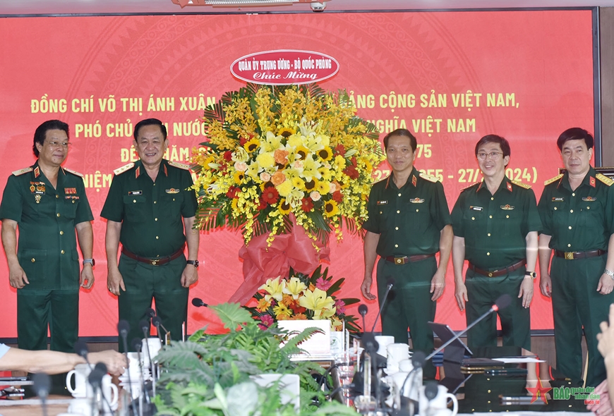 <a title="Báo Quân đội nhân dân | Tin tức quân đội, quốc phòng | Bảo vệ Tổ quốc" style="text-align:center;" href="https://www.qdnd.vn"><img src="https://file3.qdnd.vn/data/images/0/2021/08/11/linh/bannerv2.png" class="vllogo"></a>