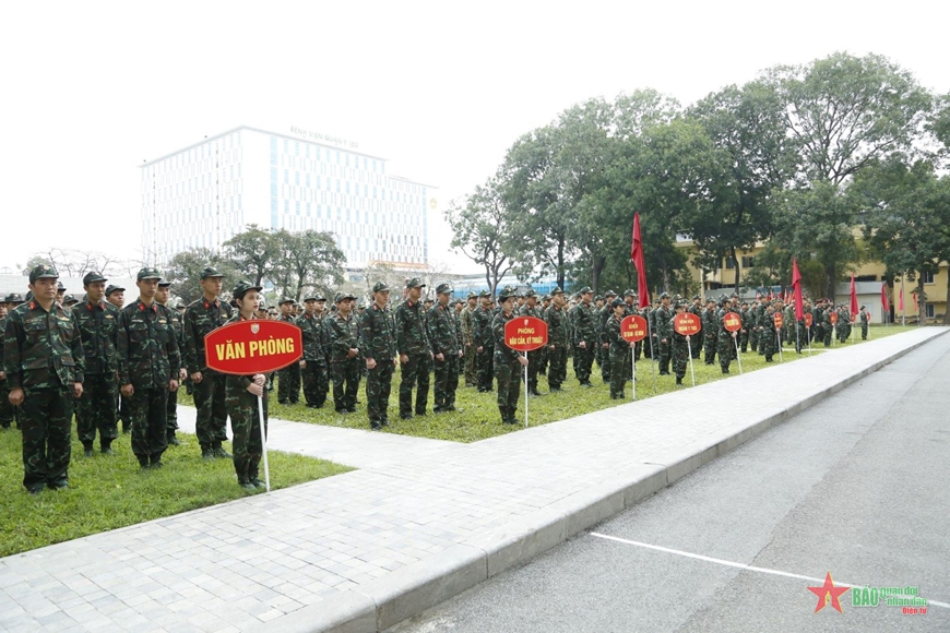 <a title="Báo Quân đội nhân dân | Tin tức quân đội, quốc phòng | Bảo vệ Tổ quốc" style="text-align:center;" href="https://www.qdnd.vn"><img src="https://file3.qdnd.vn/data/images/0/2021/08/11/linh/bannerv2.png" class="vllogo"></a>