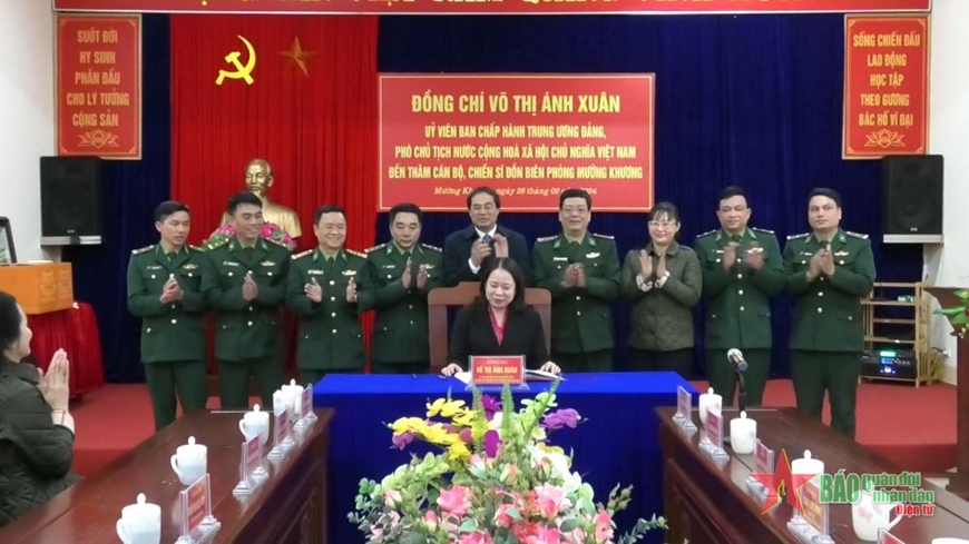 <a title="Báo Quân đội nhân dân | Tin tức quân đội, quốc phòng | Bảo vệ Tổ quốc" style="text-align:center;" href="https://www.qdnd.vn"><img src="https://file3.qdnd.vn/data/images/0/2021/08/11/linh/bannerv2.png" class="vllogo"></a>