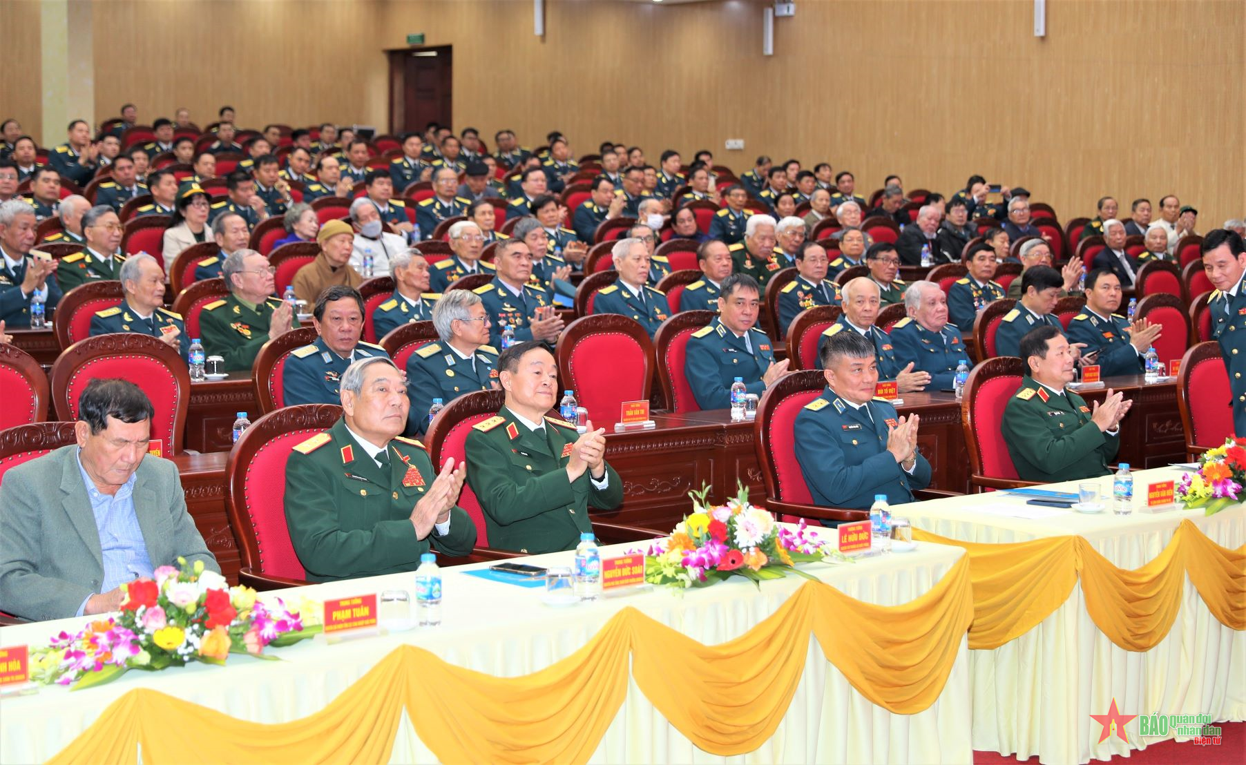 Quân chủng Phòng không-Không quân gặp mặt kỷ niệm 65 năm Ngày truyền thống Bộ đội Ra-đa