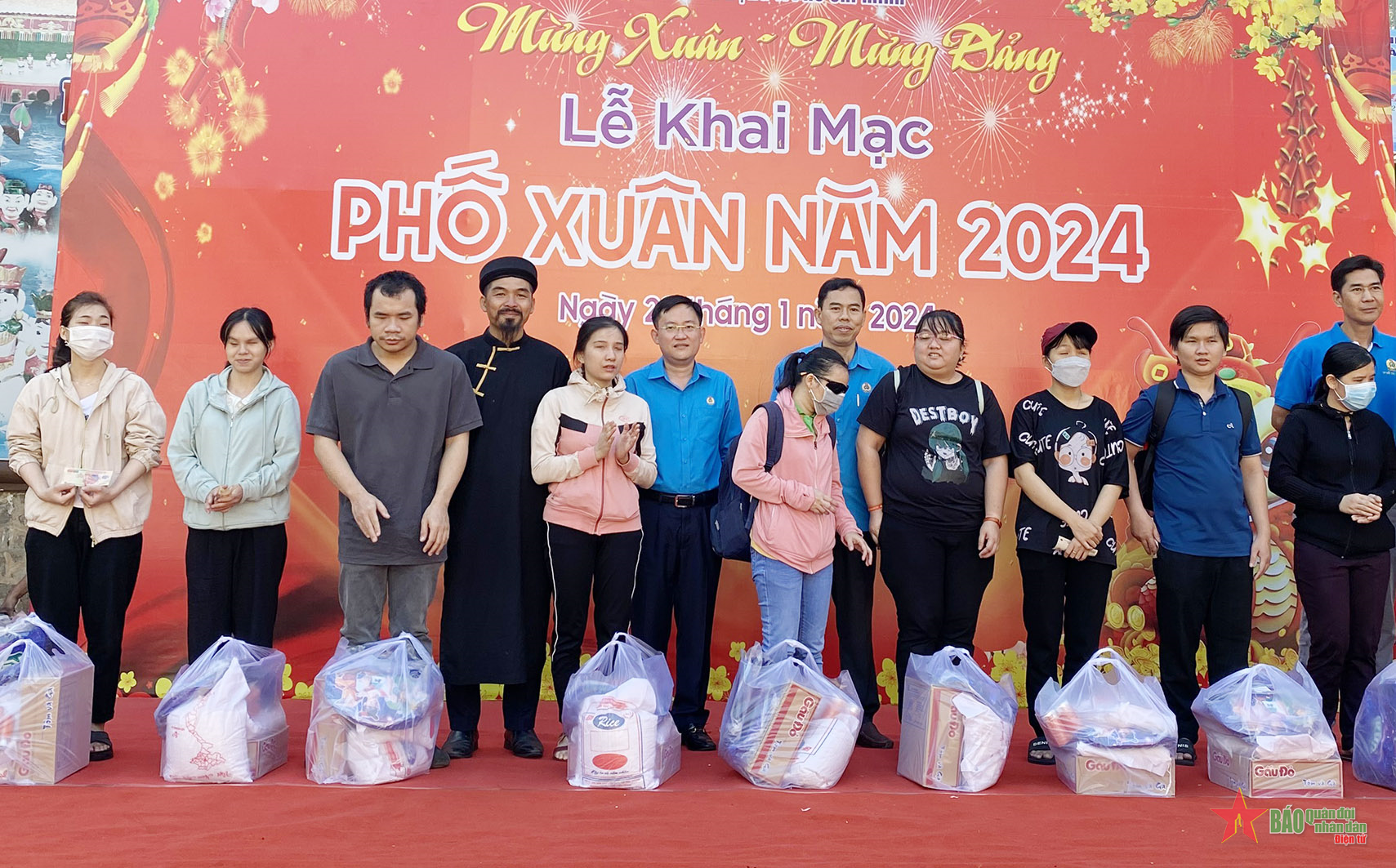 TP Hồ Chí Minh: Hơn 614 tỷ đồng chăm lo Tết đến đoàn viên, người lao động