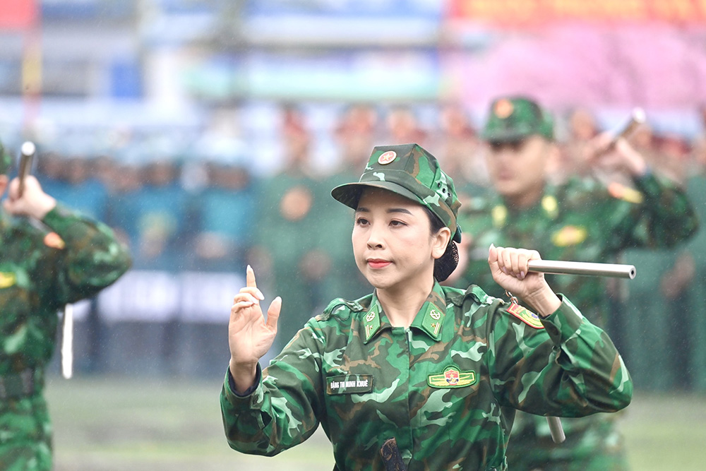 Sôi nổi thi đua huấn luyện giỏi