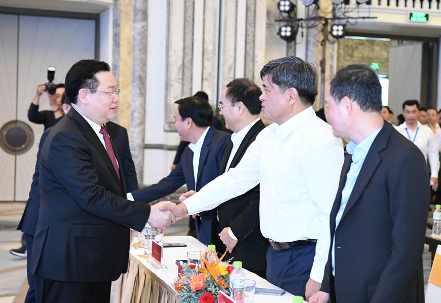 <a title="Báo Quân đội nhân dân | Tin tức quân đội, quốc phòng | Bảo vệ Tổ quốc" style="text-align:center;" href="https://www.qdnd.vn"><img src="https://file3.qdnd.vn/data/images/0/2021/08/11/linh/bannerv2.png" class="vllogo"></a>