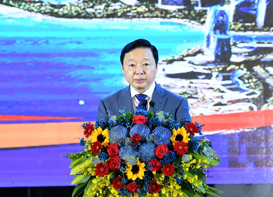 <a title="Báo Quân đội nhân dân | Tin tức quân đội, quốc phòng | Bảo vệ Tổ quốc" style="text-align:center;" href="https://www.qdnd.vn"><img src="https://file3.qdnd.vn/data/images/0/2021/08/11/linh/bannerv2.png" class="vllogo"></a>