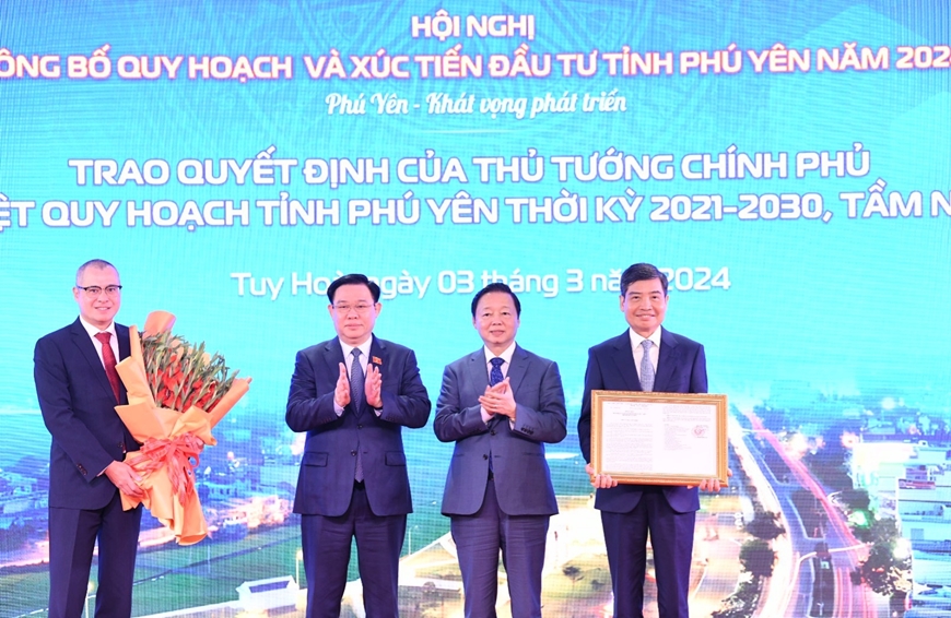 <a title='Báo Quân đội nhân dân | Tin tức quân đội, quốc phòng | Bảo vệ Tổ quốc' style='text-align:center;' href='https://www.qdnd.vn'><img src='https://file3.qdnd.vn/data/images/0/2021/08/11/linh/bannerv2.png' class='vllogo'></a>