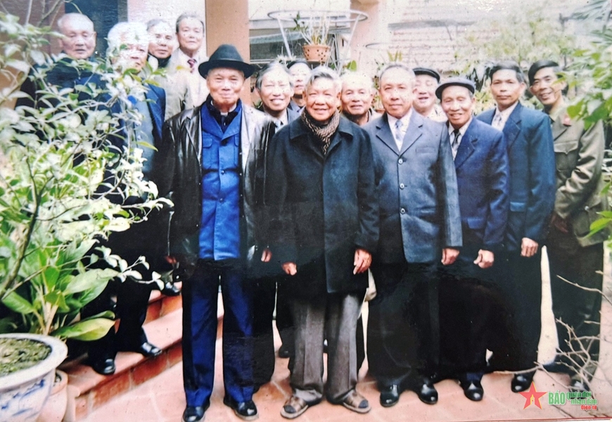 <a title='Báo Quân đội nhân dân | Tin tức quân đội, quốc phòng | Bảo vệ Tổ quốc' style='text-align:center;' href='https://www.qdnd.vn'><img src='https://file3.qdnd.vn/data/images/0/2021/08/11/linh/bannerv2.png' class='vllogo'></a>