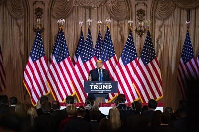 View - 	Ông Donald Trump kêu gọi đoàn kết sau chiến thắng “Siêu thứ ba”