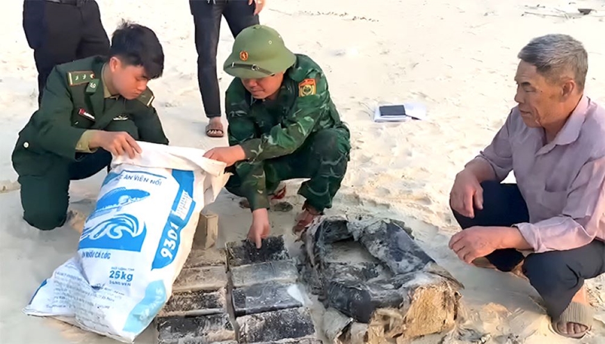 <a title="Báo Quân đội nhân dân | Tin tức quân đội, quốc phòng | Bảo vệ Tổ quốc" style="text-align:center;" href="https://www.qdnd.vn"><img src="https://file3.qdnd.vn/data/images/0/2021/08/11/linh/bannerv2.png" class="vllogo"></a>