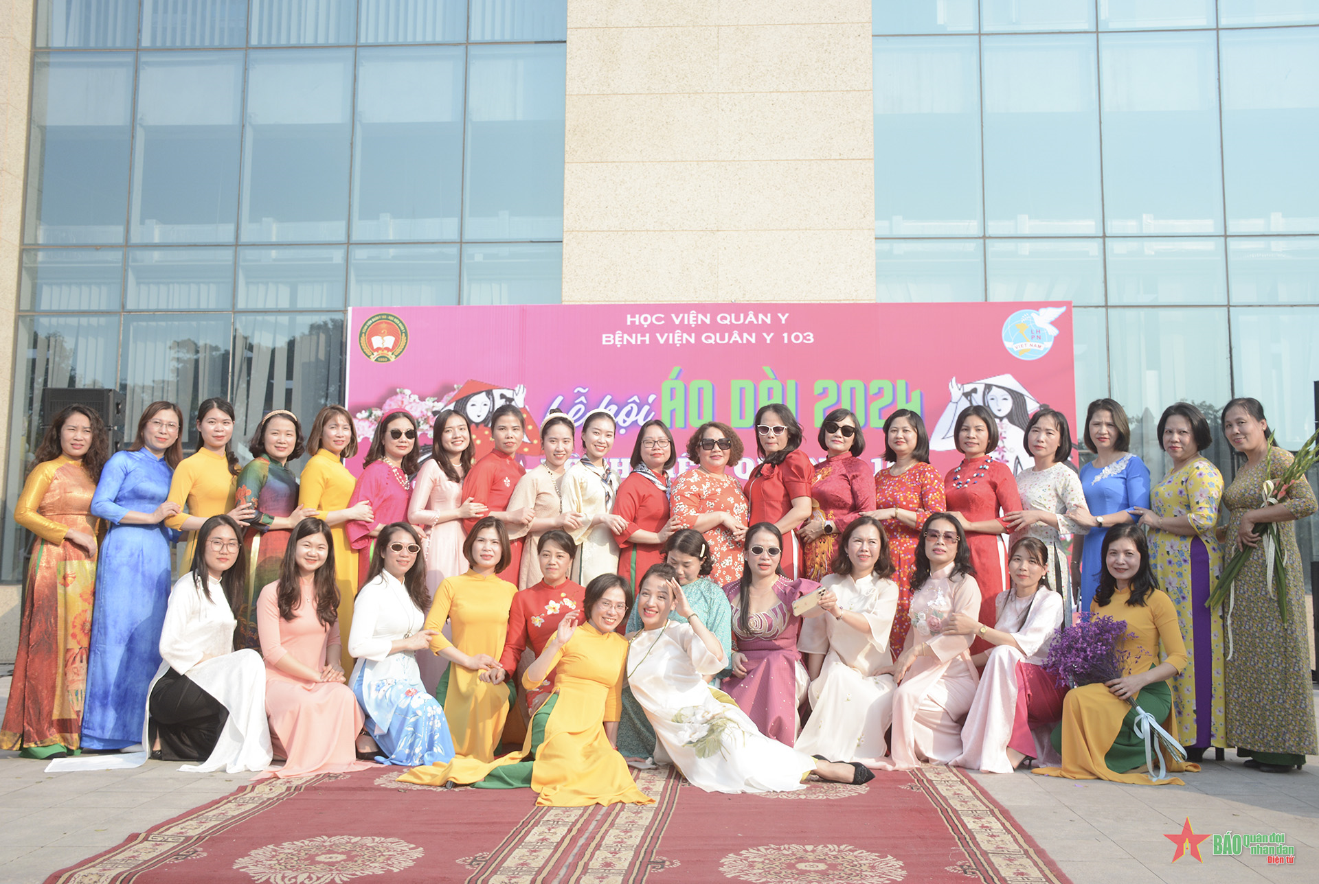 Bệnh viện Quân y 103 tổ chức nhiều hoạt động kỷ niệm Ngày Quốc tế phụ nữ