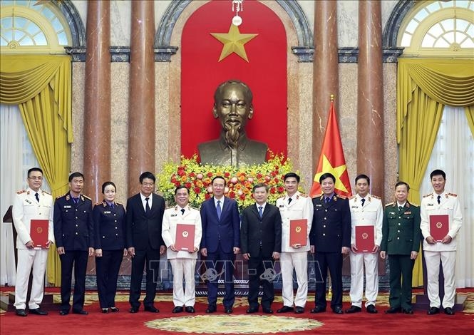 <a title="Báo Quân đội nhân dân | Tin tức quân đội, quốc phòng | Bảo vệ Tổ quốc" style="text-align:center;" href="https://www.qdnd.vn"><img src="https://file3.qdnd.vn/data/images/0/2021/08/11/linh/bannerv2.png" class="vllogo"></a>