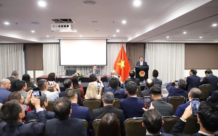 <a title="Báo Quân đội nhân dân | Tin tức quân đội, quốc phòng | Bảo vệ Tổ quốc" style="text-align:center;" href="https://www.qdnd.vn"><img src="https://file3.qdnd.vn/data/images/0/2021/08/11/linh/bannerv2.png" class="vllogo"></a>