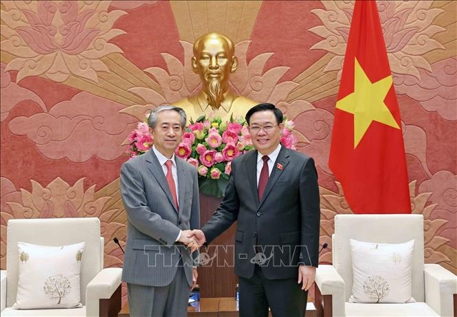 <a title="Báo Quân đội nhân dân | Tin tức quân đội, quốc phòng | Bảo vệ Tổ quốc" style="text-align:center;" href="https://www.qdnd.vn"><img src="https://file3.qdnd.vn/data/images/0/2021/08/11/linh/bannerv2.png" class="vllogo"></a>