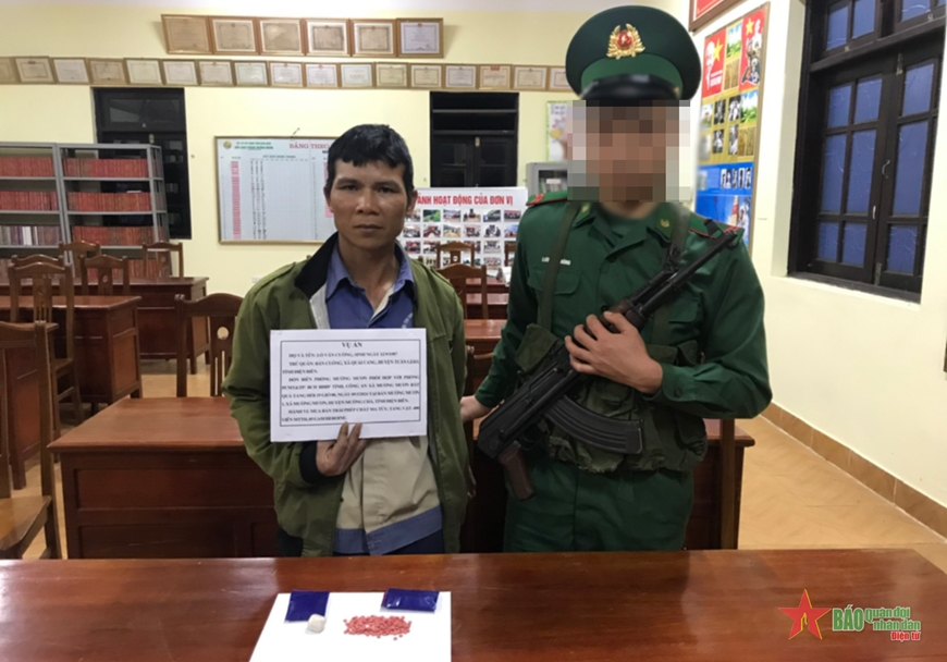 <a title="Báo Quân đội nhân dân | Tin tức quân đội, quốc phòng | Bảo vệ Tổ quốc" style="text-align:center;" href="https://www.qdnd.vn"><img src="https://file3.qdnd.vn/data/images/0/2021/08/11/linh/bannerv2.png" class="vllogo"></a>