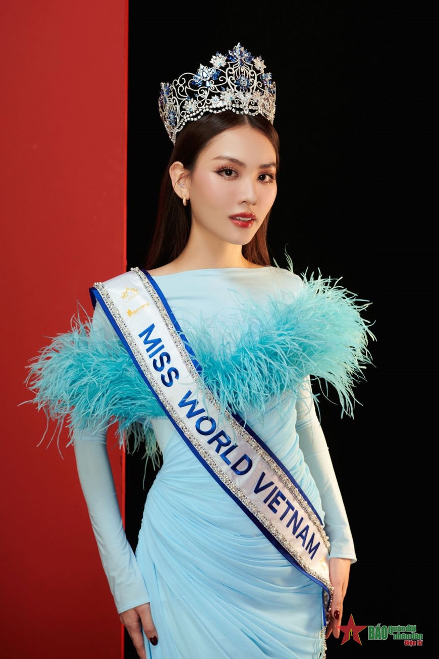 View - 	Huỳnh Nguyễn Mai Phương gây ấn tượng với bạn bè quốc tế ở Miss World