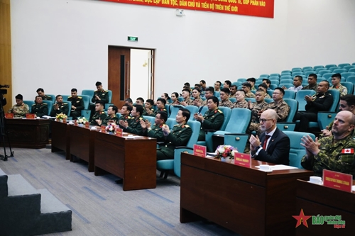 Việt Nam và Canada tổ chức Khóa huấn luyện Sĩ quan tham mưu Liên hợp quốc