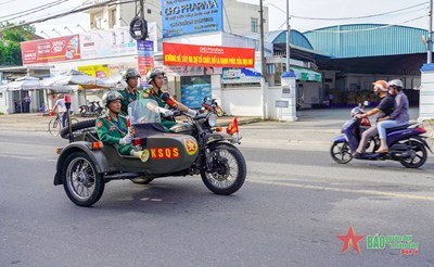 Gallery - Giữ cho tác phong quân nhân luôn chuẩn mực