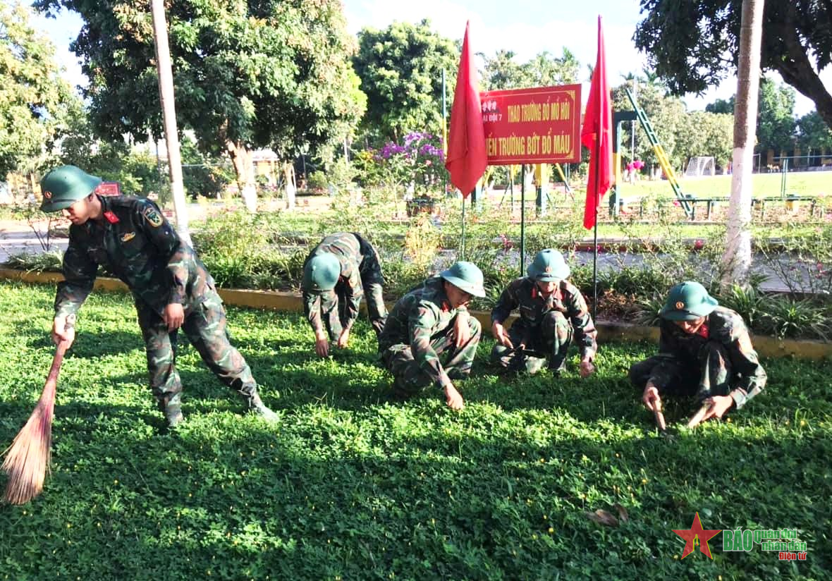 “Ngày chủ nhật xanh” ở Trung đoàn 82