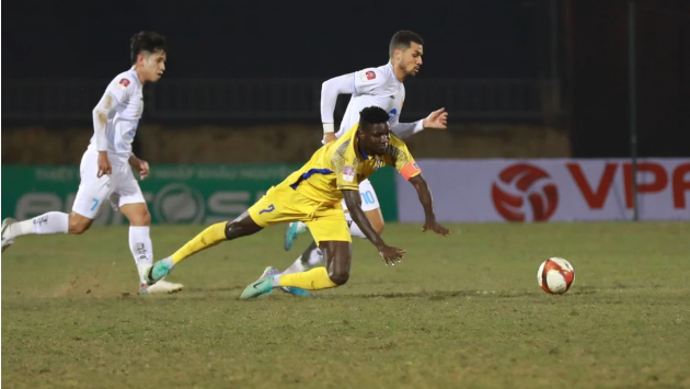 Ghế nóng: Thời gian không chờ đợi