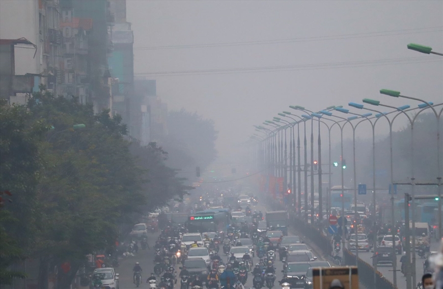 Thời tiết hôm nay (25-4): Bắc Bộ có mưa và sương mù
