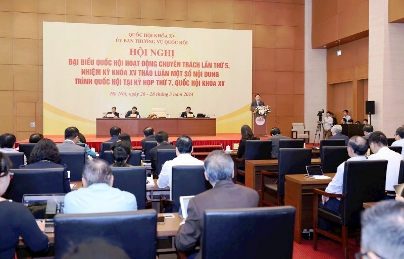 Khai mạc Hội nghị đại biểu Quốc hội hoạt động chuyên trách: Chuẩn bị các nội dung trình Kỳ họp thứ bảy