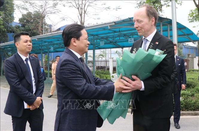 Chủ tịch Quốc hội Phần Lan Jussi Halla-aho thăm Văn Miếu - Quốc Tử Giám, Di tích Nhà tù Hỏa Lò