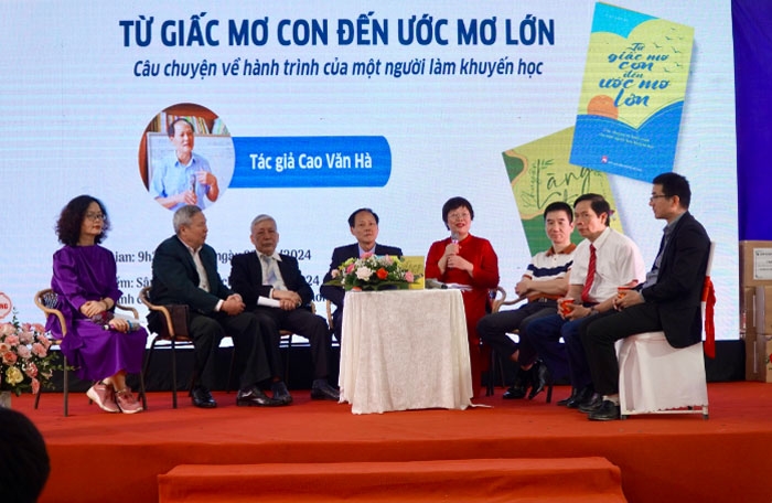 Hấp dẫn hội sách tại cơ sở