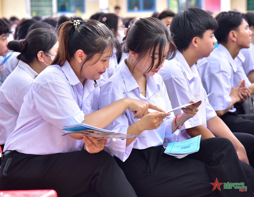 Học viện Quân y tuyên truyền, hướng nghiệp tuyển sinh quân sự tại Đồng Tháp