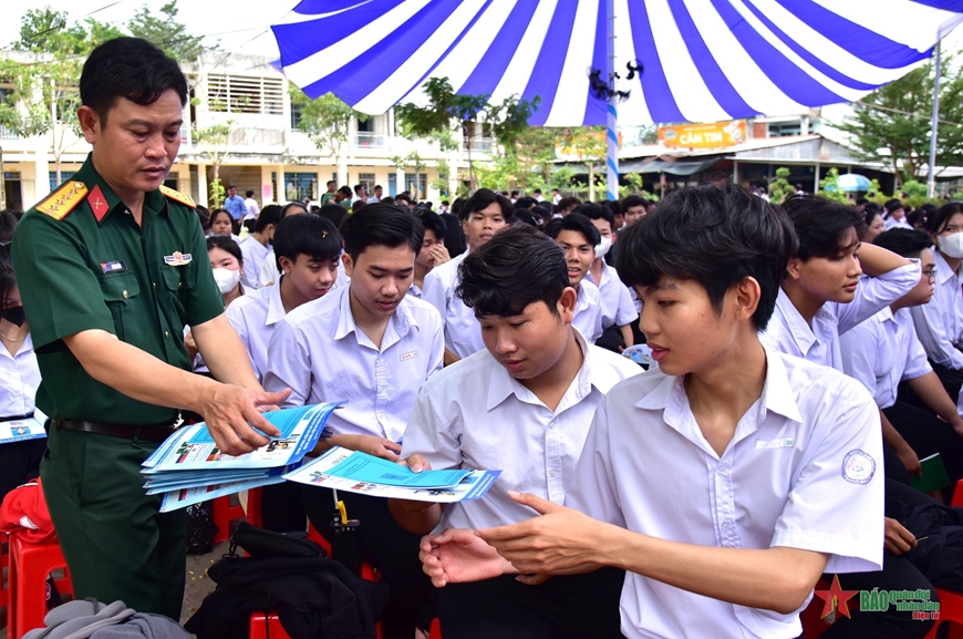 Học viện Quân y tuyên truyền, hướng nghiệp tuyển sinh quân sự tại Đồng Tháp