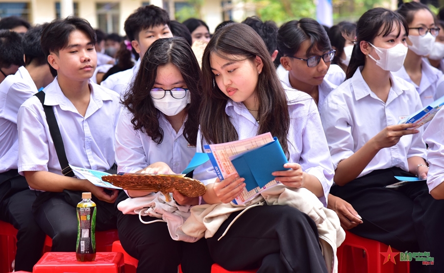 Học viện Quân y tuyên truyền, hướng nghiệp tuyển sinh quân sự tại Đồng Tháp